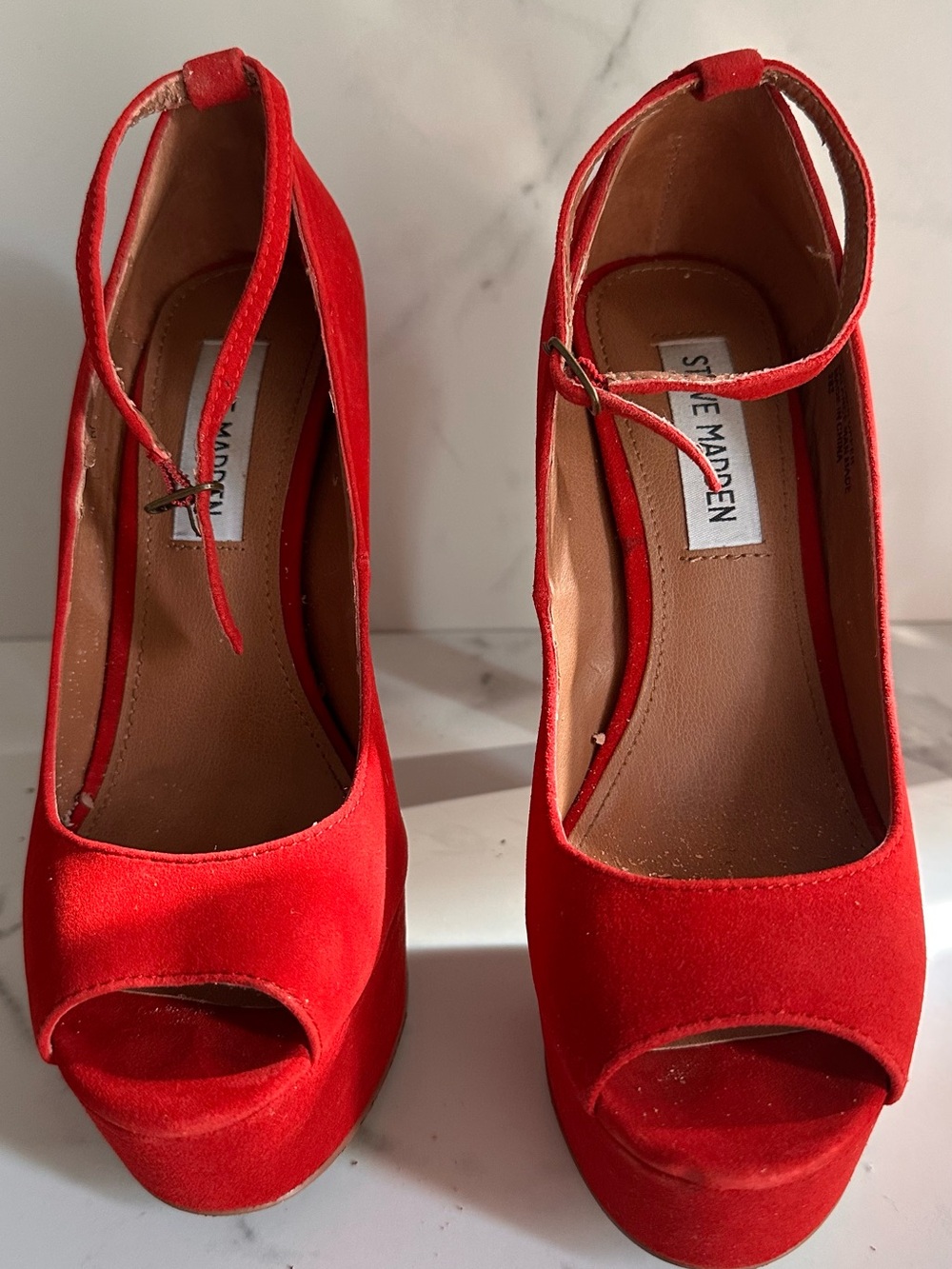 Steve Madden Red Suede Peep-Toe Platform Pumps with Ankle Strap Sz 6 - Deviaate